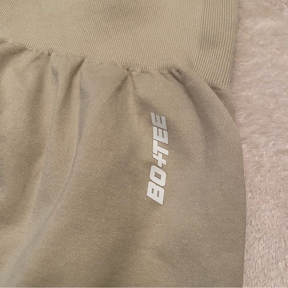 bo + tee Invigorate high waist shorts - Picture 6 of 8